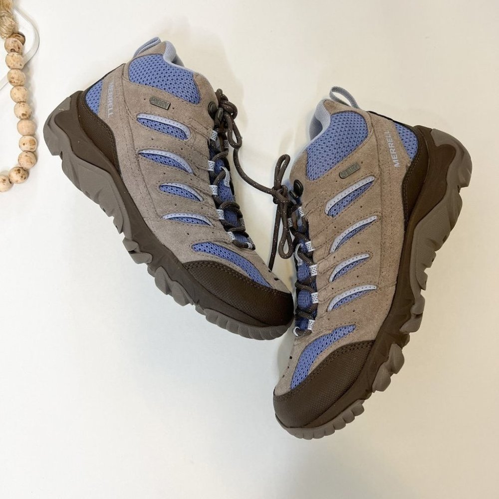 NWOT Merrell Falcon Womens Hiking Boots Sz 10
